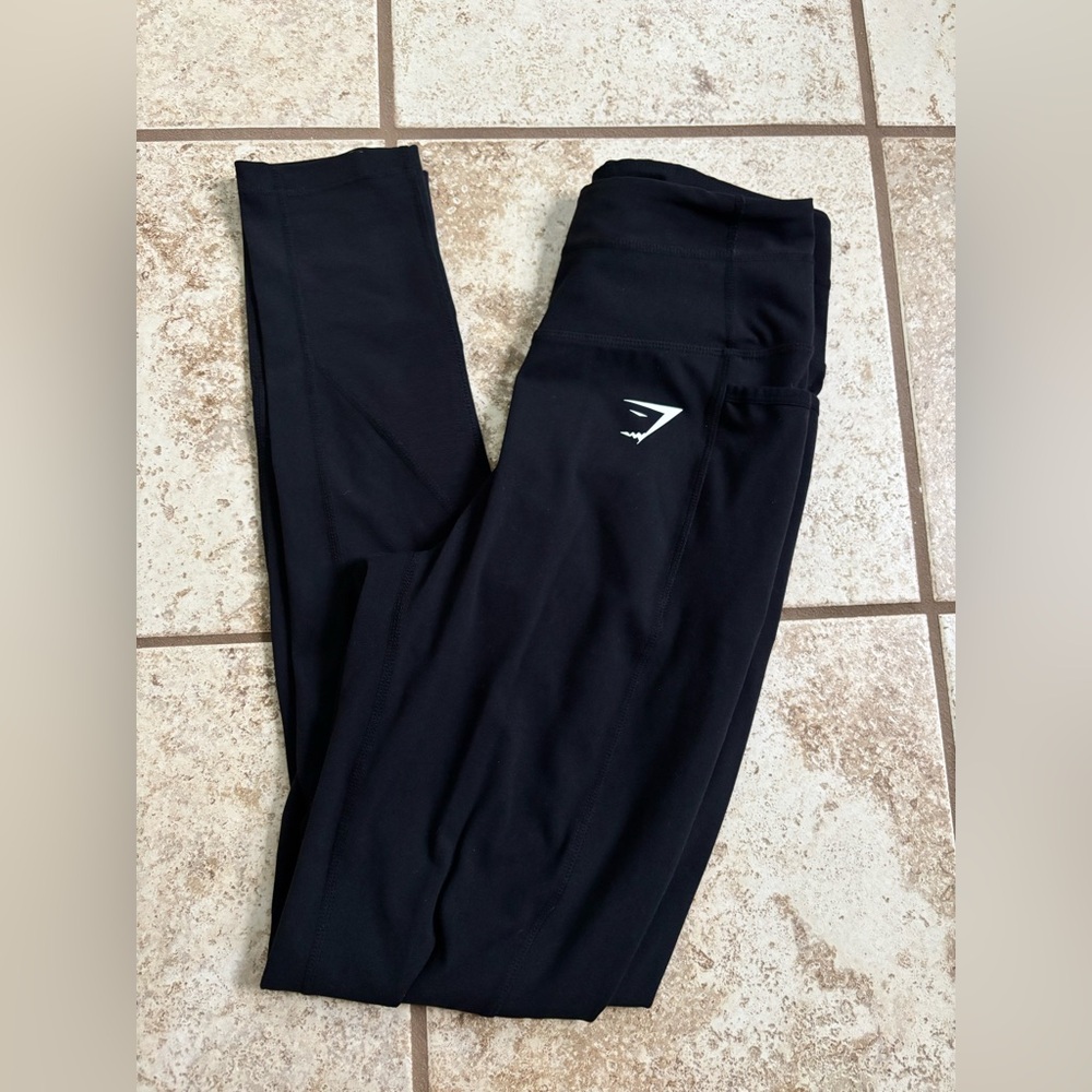 Black Gymshark Leggings with pockets and mesh details